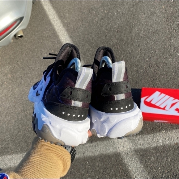 Nike React Presto GS Running Shoes - Picture 4 of 11